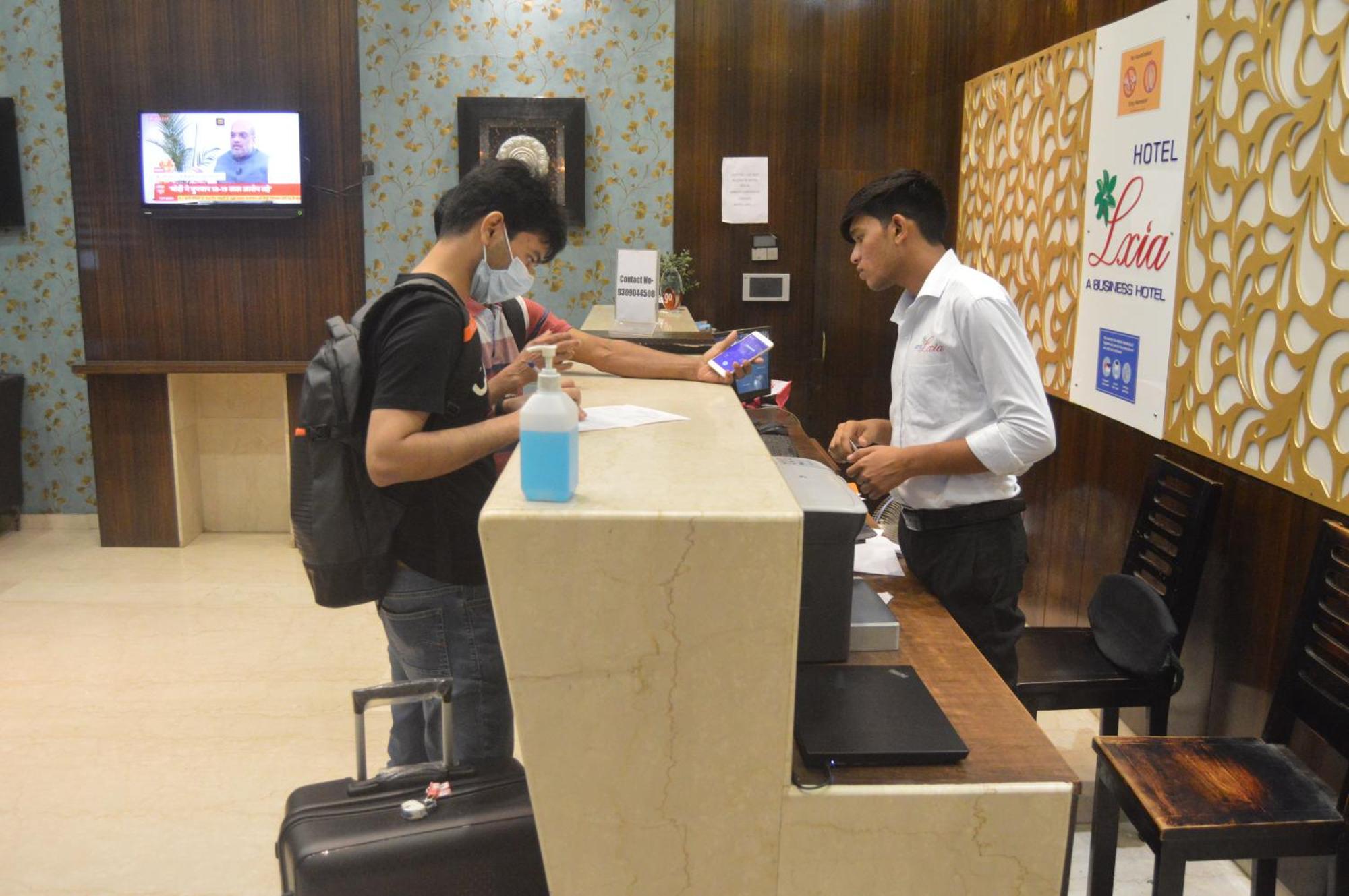 Hotel Lxia Hinjewadi - Indian Nationals Only Pimpri-Chinchwad ภายนอก รูปภาพ