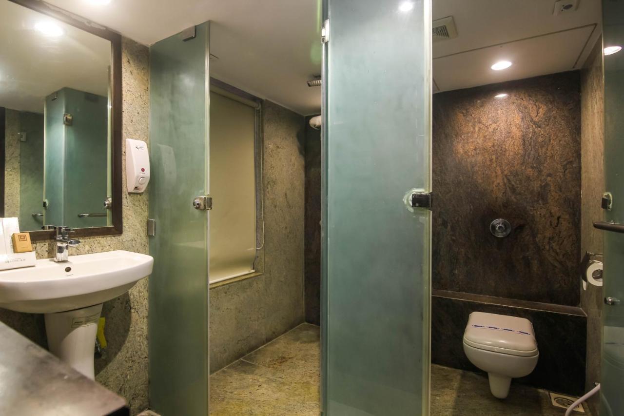 Hotel Lxia Hinjewadi - Indian Nationals Only Pimpri-Chinchwad ภายนอก รูปภาพ