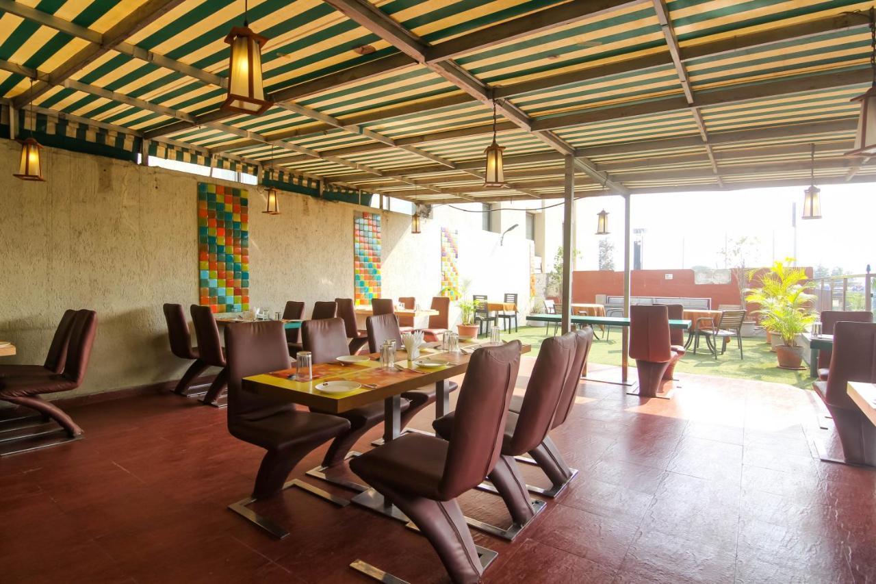 Hotel Lxia Hinjewadi - Indian Nationals Only Pimpri-Chinchwad ภายนอก รูปภาพ